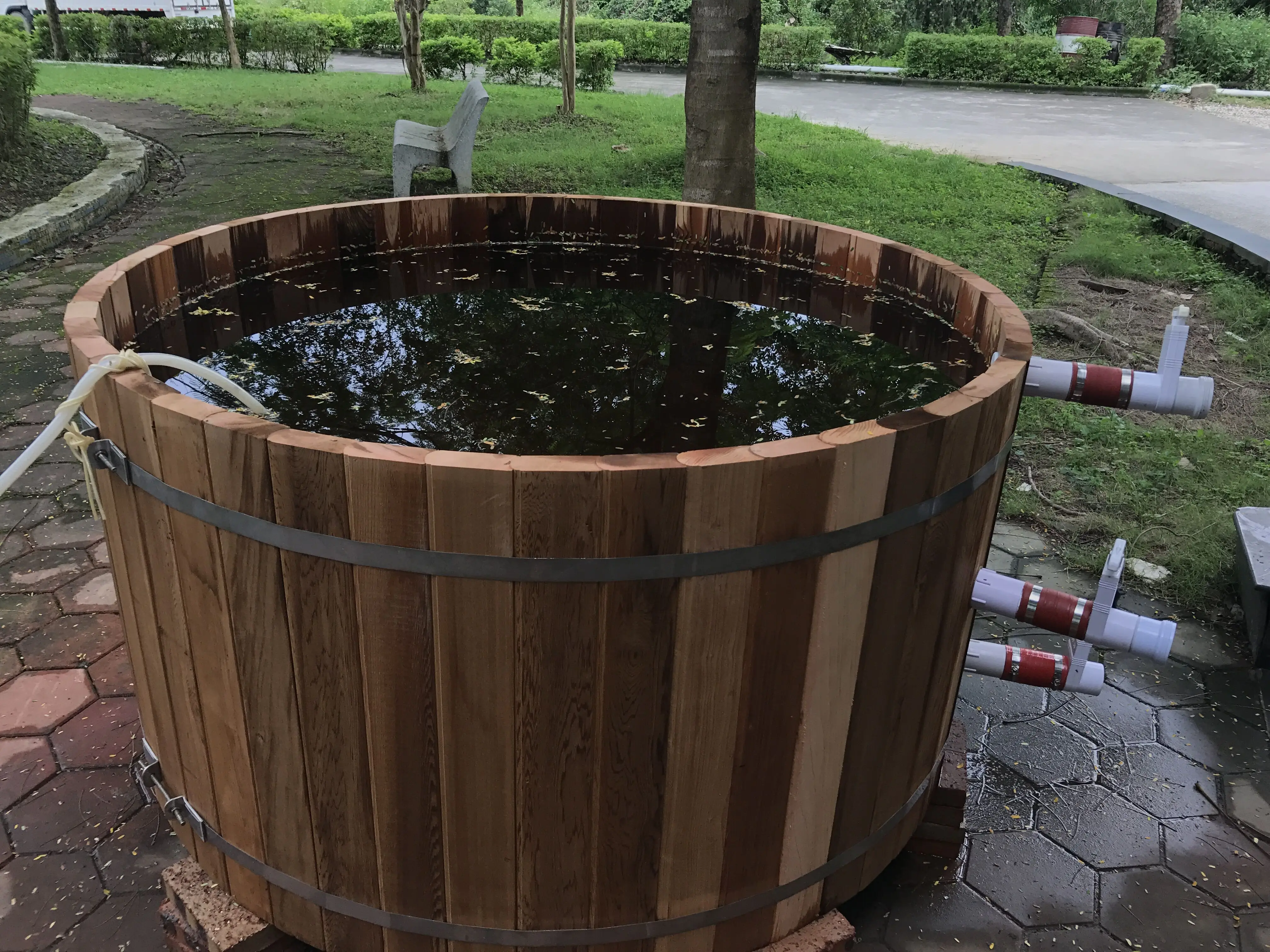 6 persons Outdoor hot SPA outdoor bathtub, wood fired hot tub