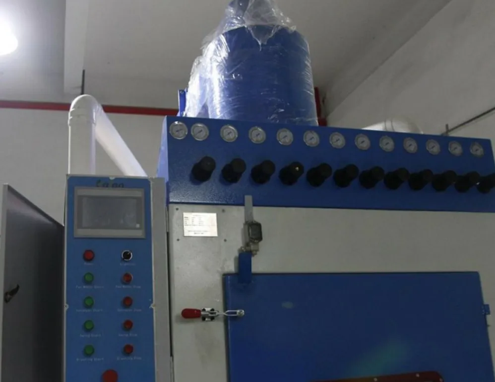 Conveyor Belt Automatic Sand Blasting Machine