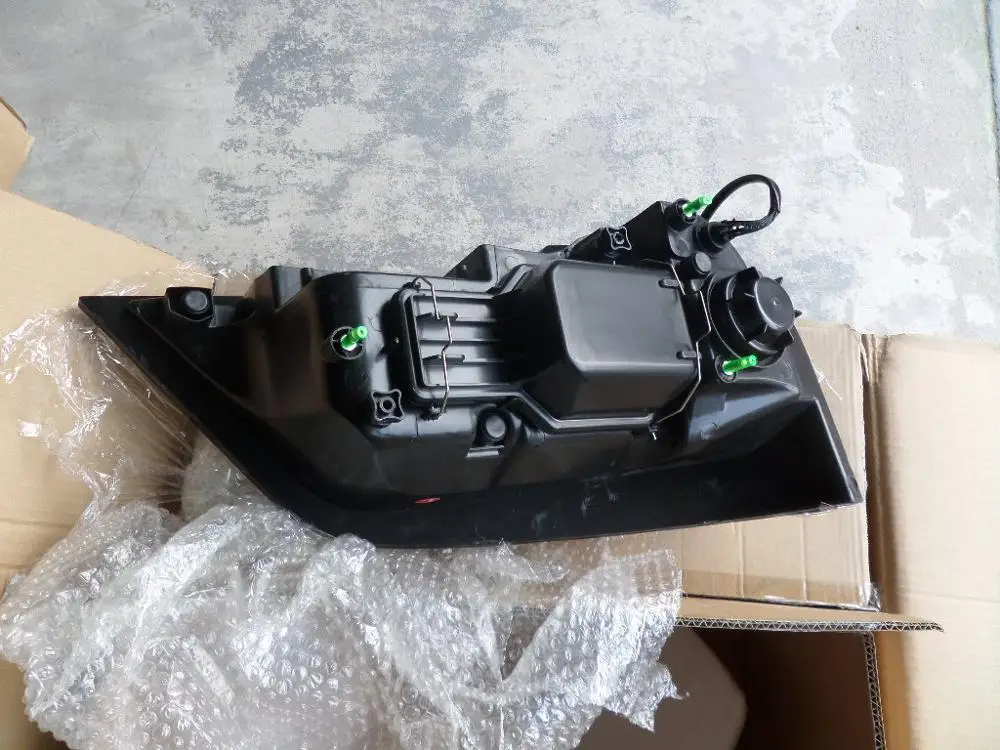 Авто аксессуары шины белый Головной фонарь при доставке службой e-mark HC-B-1385