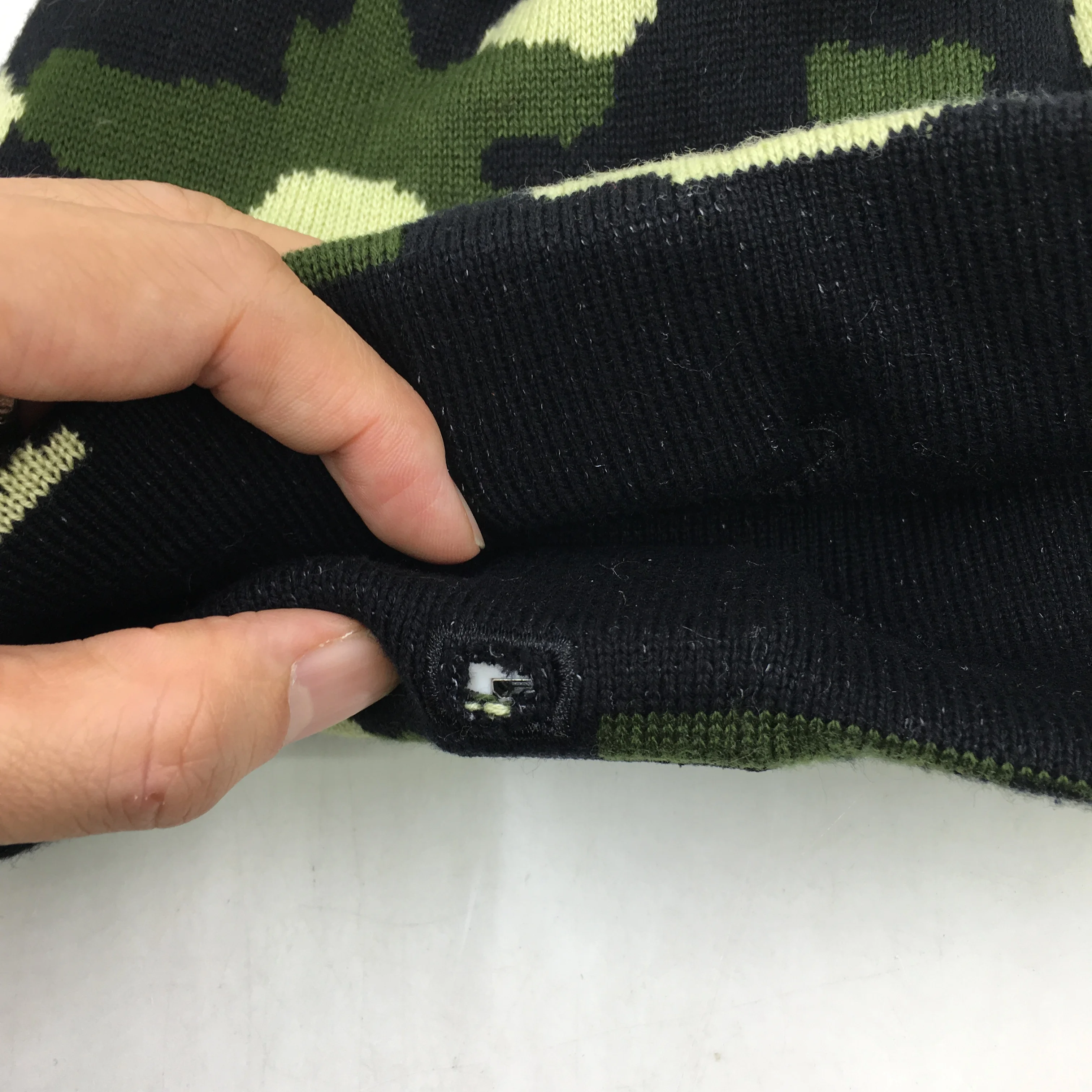 sedex 4p and ISO manufacturing factory with wireless earphones 100% acrylic camouflage beanie hats