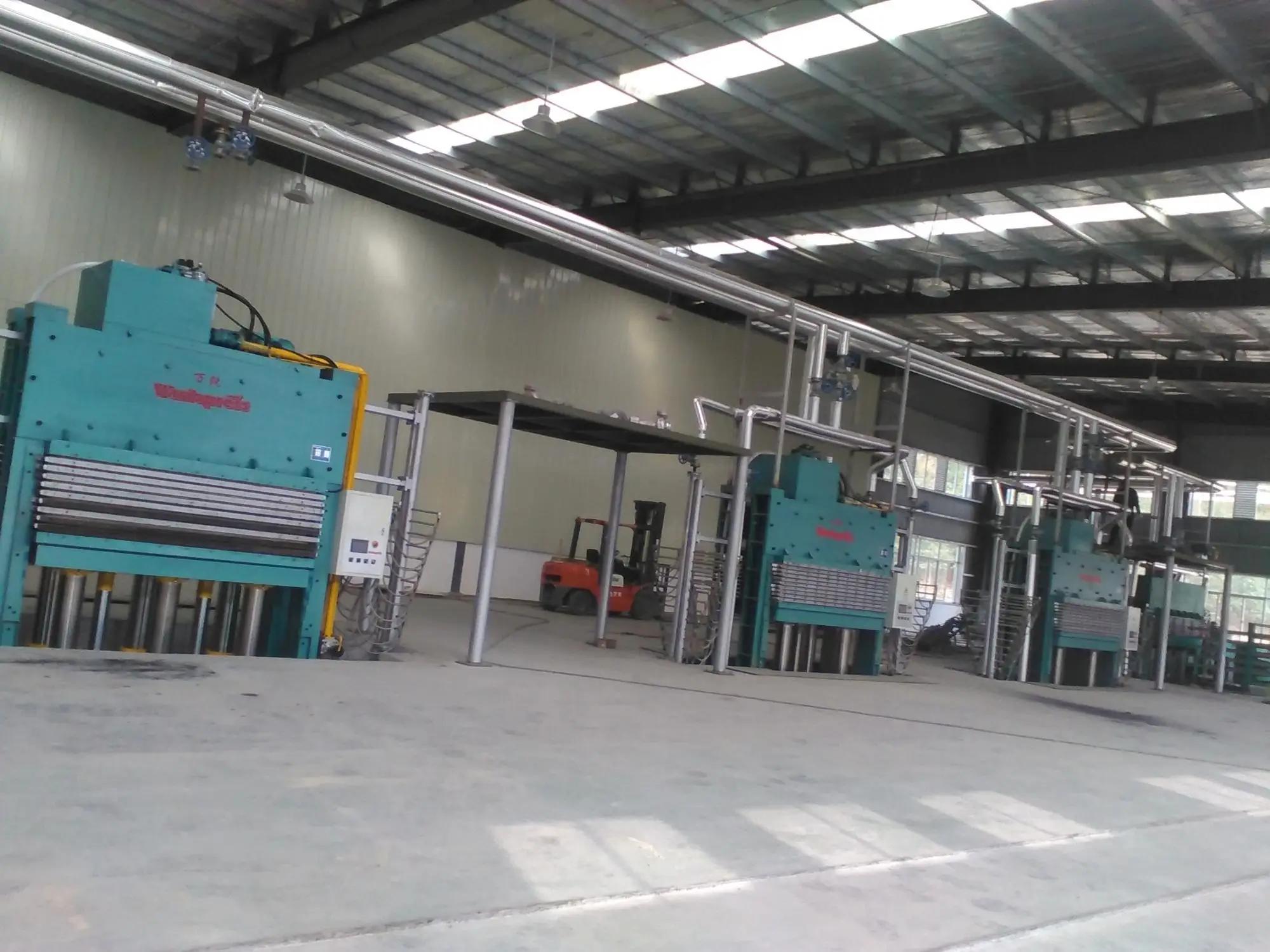 Variopress 600ton hot press machine for plywood