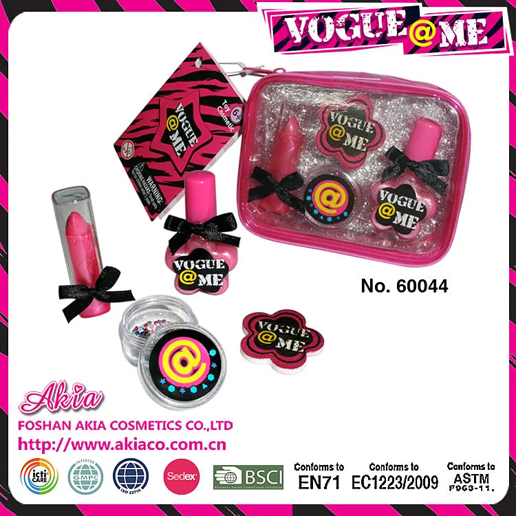 дьявол queenie девушки любят косметический подарок девочки составляют косметический комплект щетки