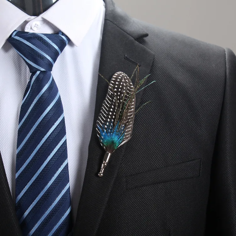 Peacock brooch novelty lapel pins for blazer
