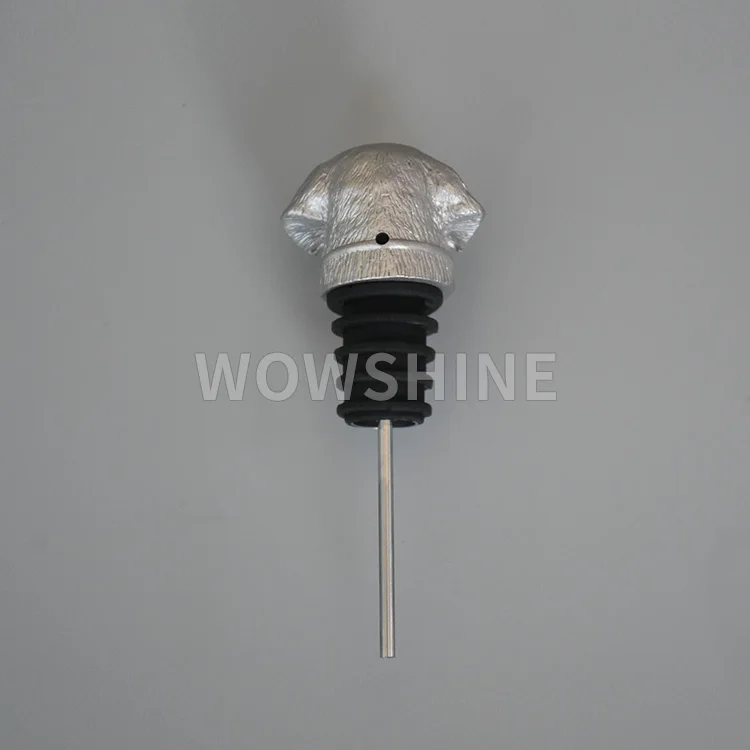 Wholesale Customized Dog Head Zinc Alloy Wine Bottle Pourer in Silver Color
