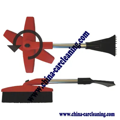 Скребок со снегом кисти