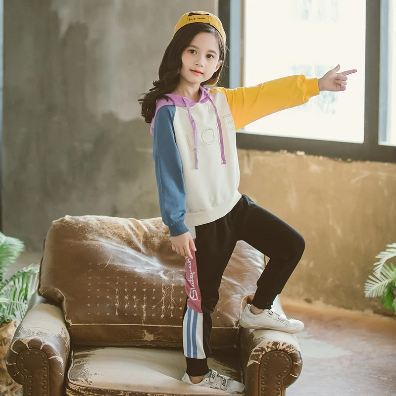 
Online shopping China wholesale casual style love pattern Long Sleeve Hoodie Sweatshirt kids girls clothes sets 