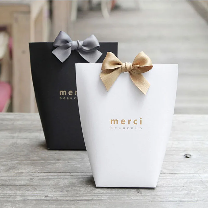 Small wedding favor Fancy Printed thank you Gift box kraft empty custom candy display Packaging chocolate Paper Bag with ribbon