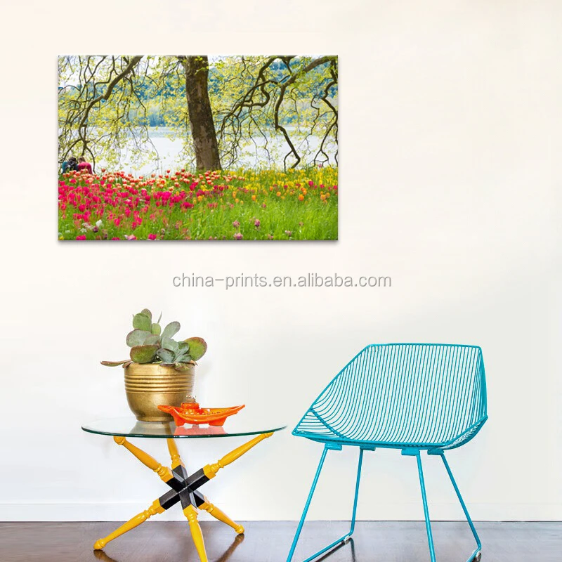 1 Piece HD Printed Lovers in Park Canvas Painting Nature Scenery Tulip Flower Wall Picture for Living Room/SJMT1942