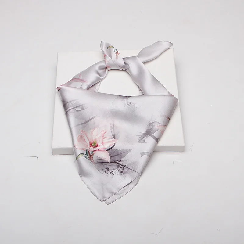 
New Chinese style silk small square scarf silk scarf wild powder Yulan silk wholesale 