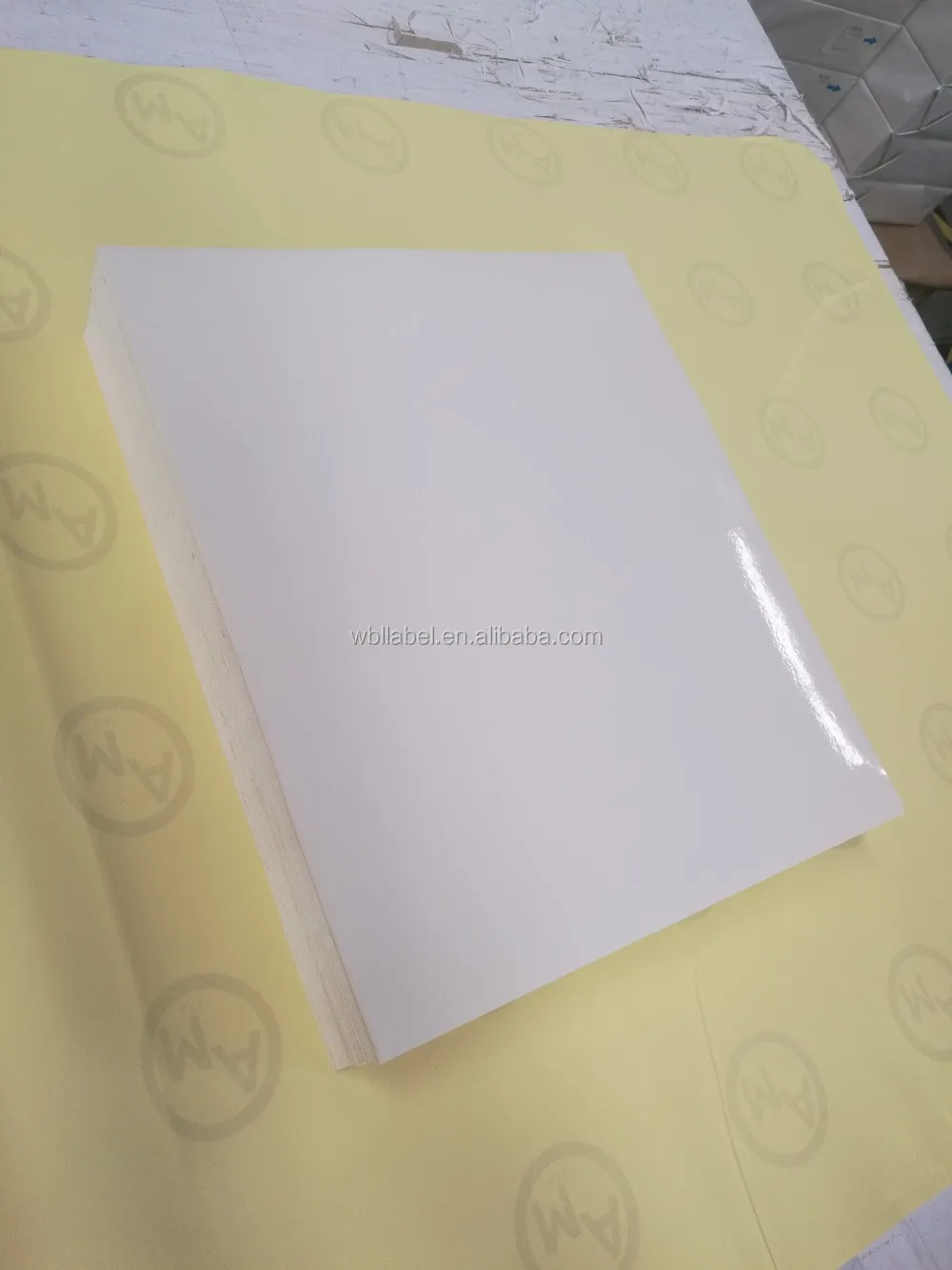 Hot selling Free samples blank self adhesive mirror coated paper roll