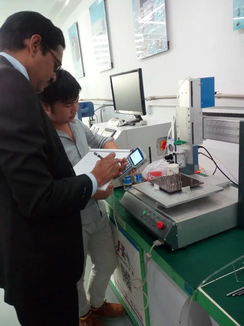 Оригинальные, фабричные, по цене производителя, автоматический настольный клей торговый автомат/клеи для ZM-300ED