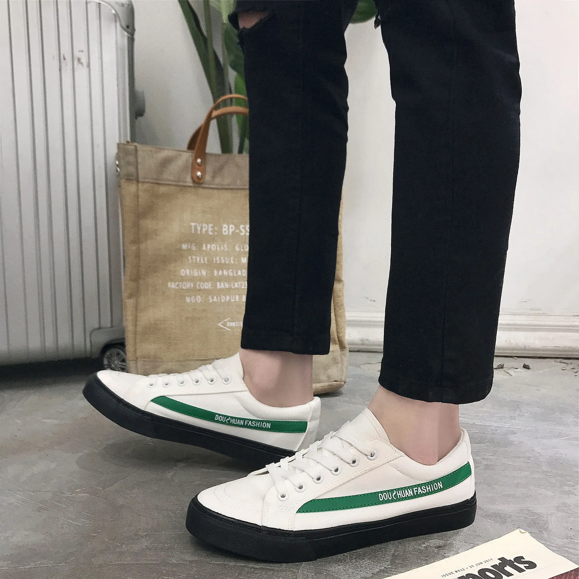 Factory Sell Cheap Hot Sale Fashion Adults Classic Casual Rubber outsole Man Canvas Shoes