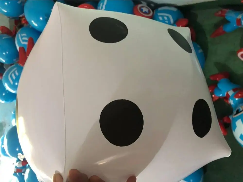 Детские пластиковые надувные белые игральные кости для игр на улице