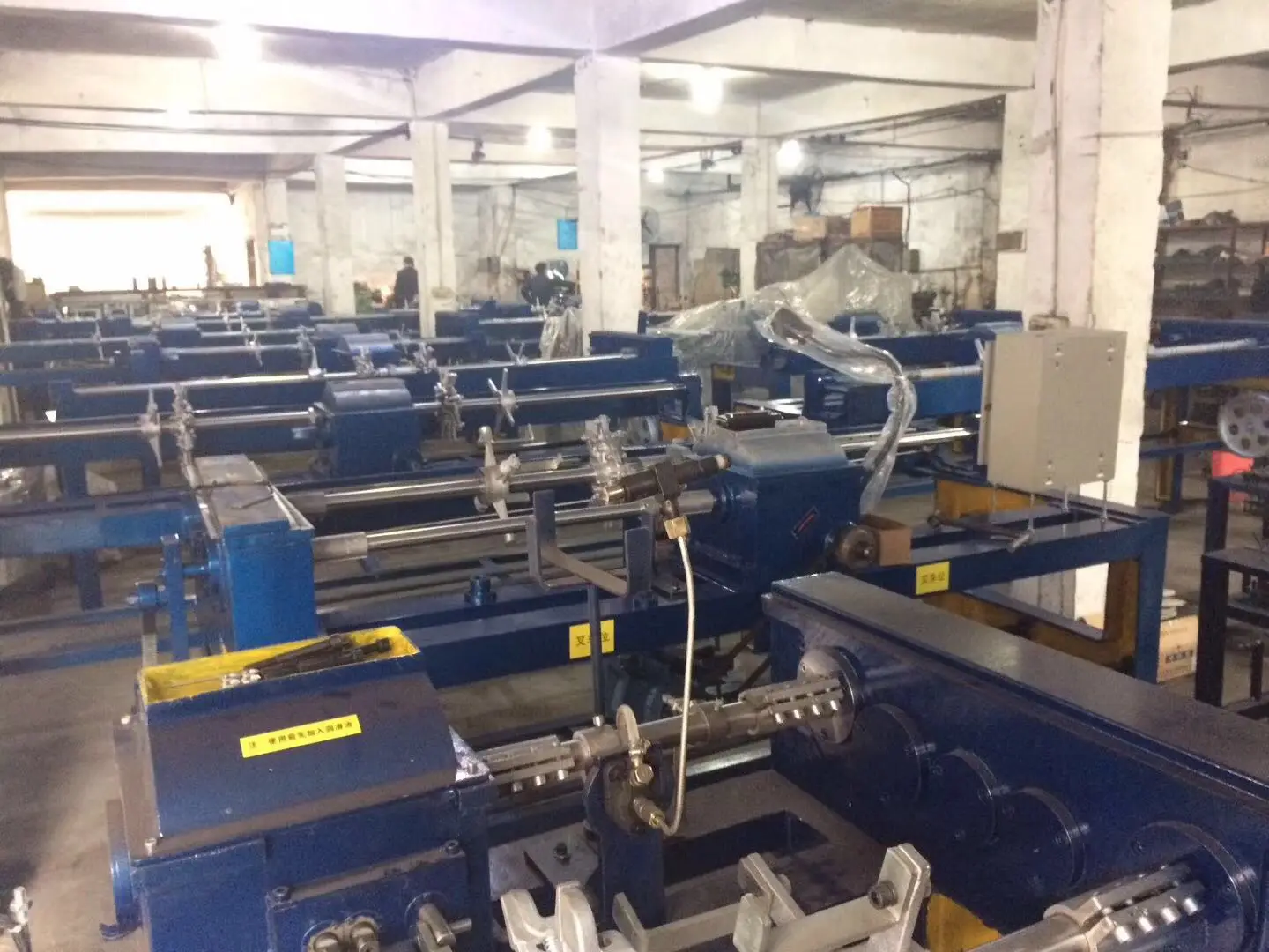 semi-automatic shoelace tipping machine