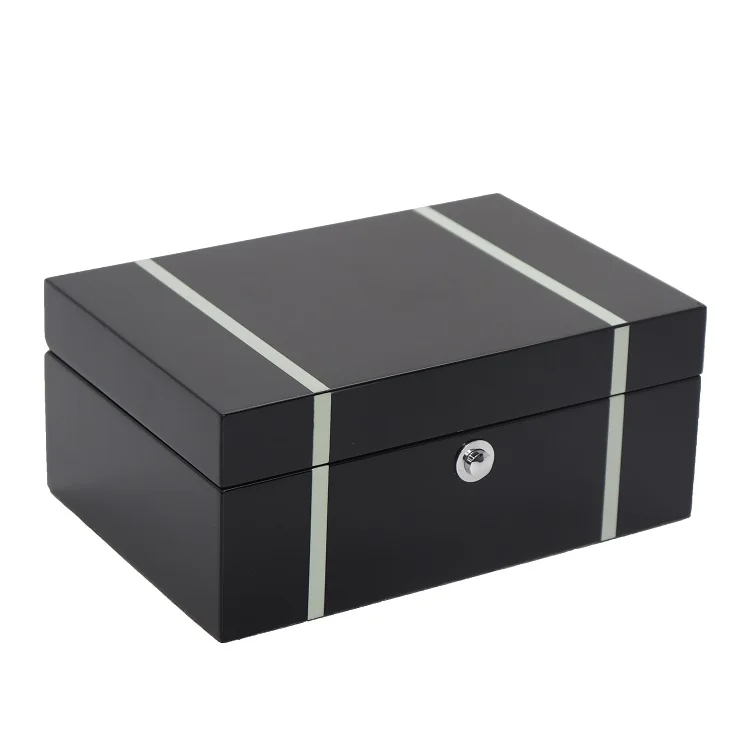 Luxury Custom High Gloss Black Lacquer MDF Wooden Watch Box for Men