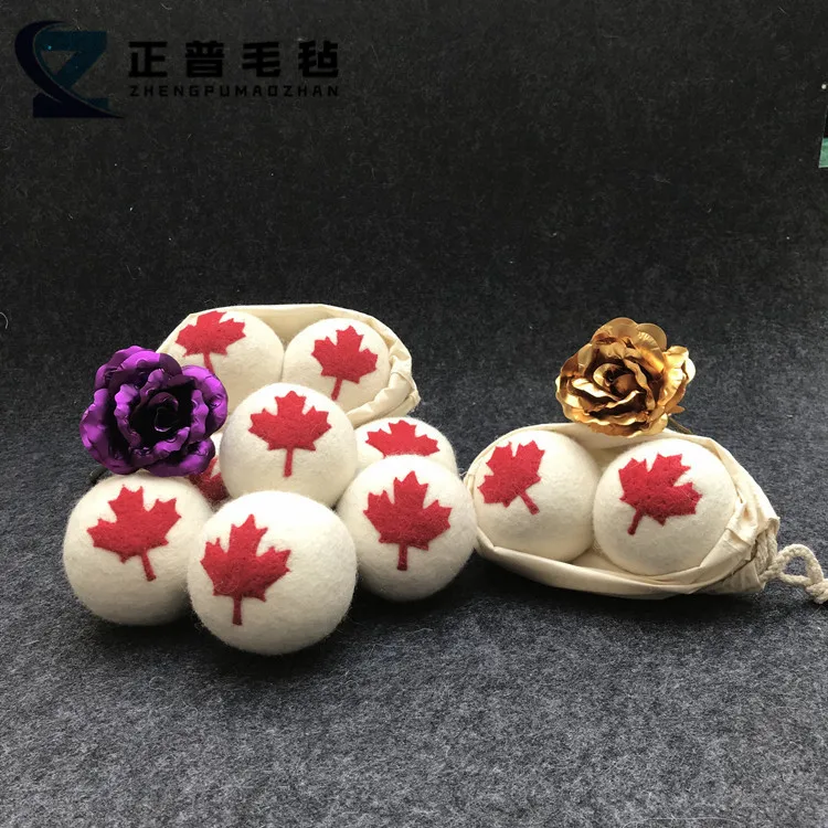 amazon top seller 2019 Multi Color Eco-friendly and Non-toxic Wool Felt Cat Ball Toys with catnip inside or bell