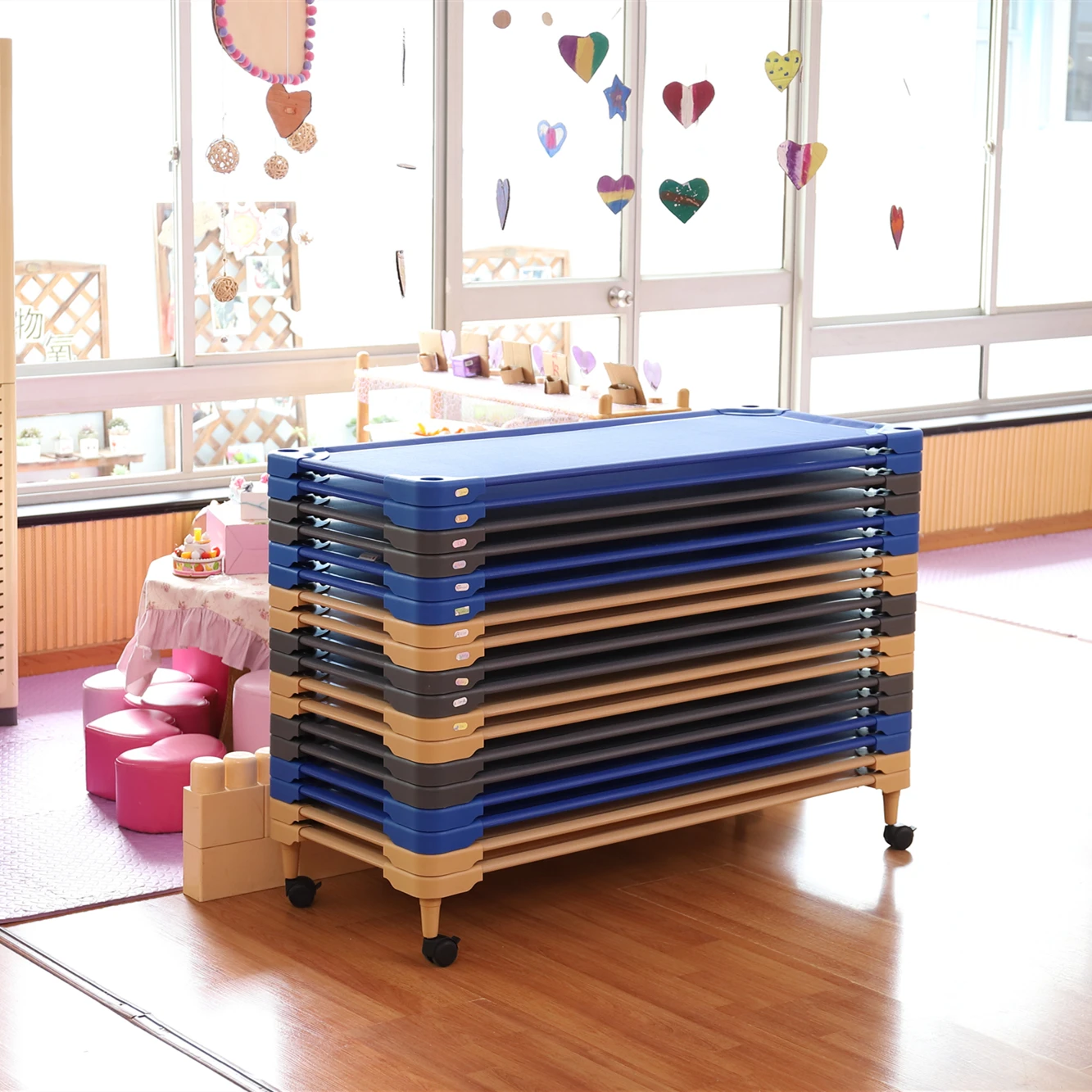 
China supplies blue nursery school plastic cot baby crib bed 