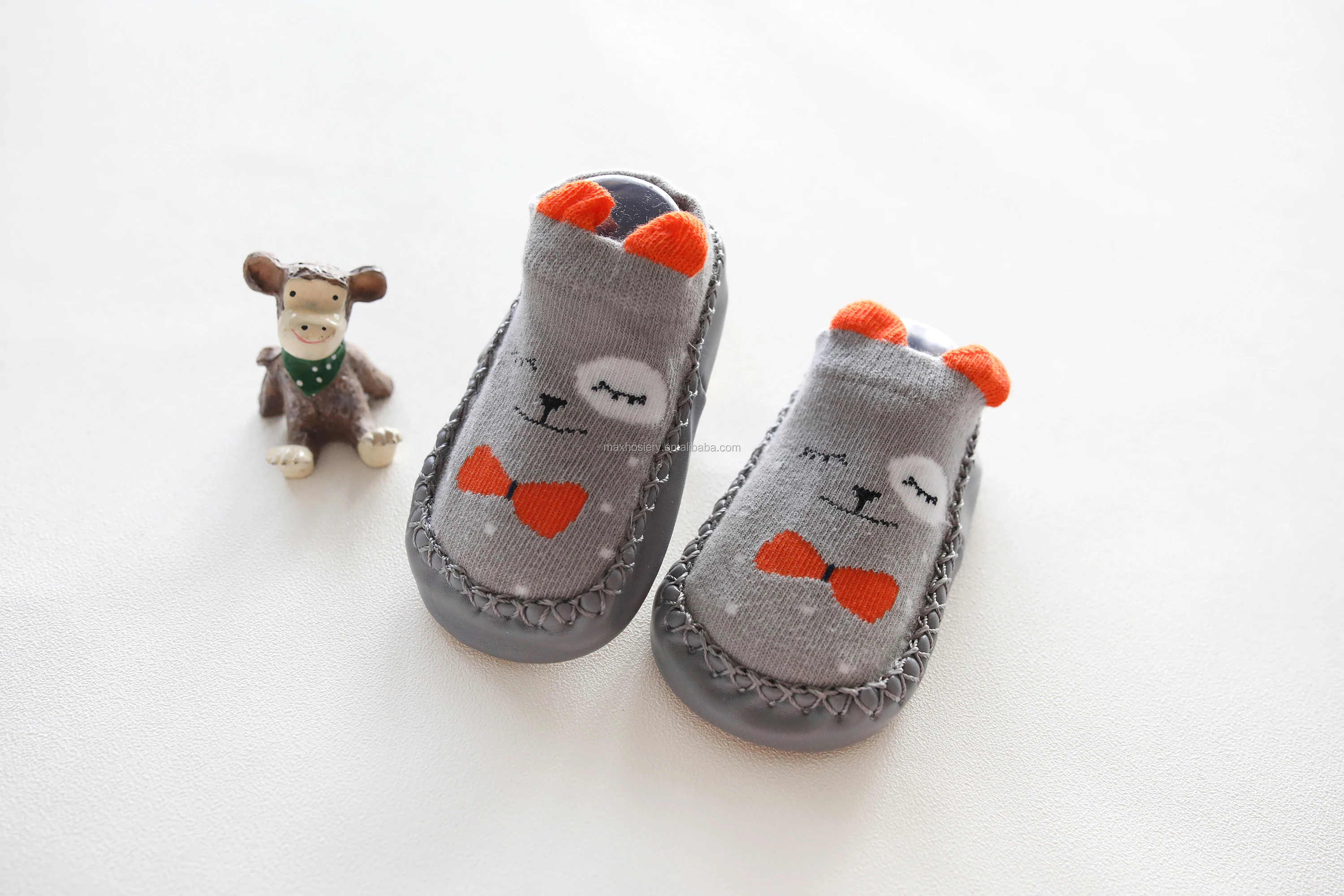 MAX Bulk wholesale cheap cute animal kids rubber sole shoe socks FOR KIDS BABY SOCKS SMILE KNITTED