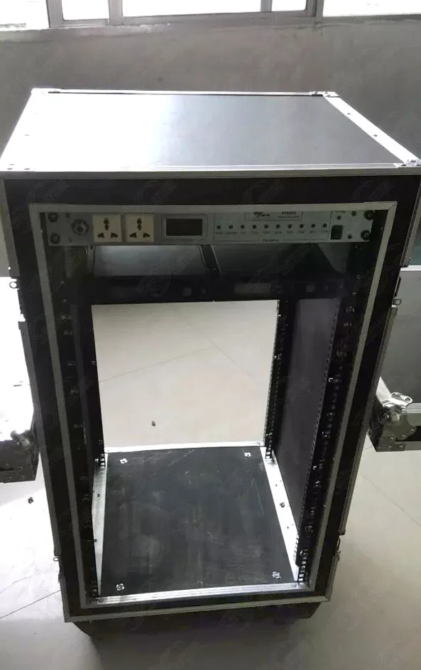3-door shockproof double layer amplifier flight case, rack case with mixer bracket