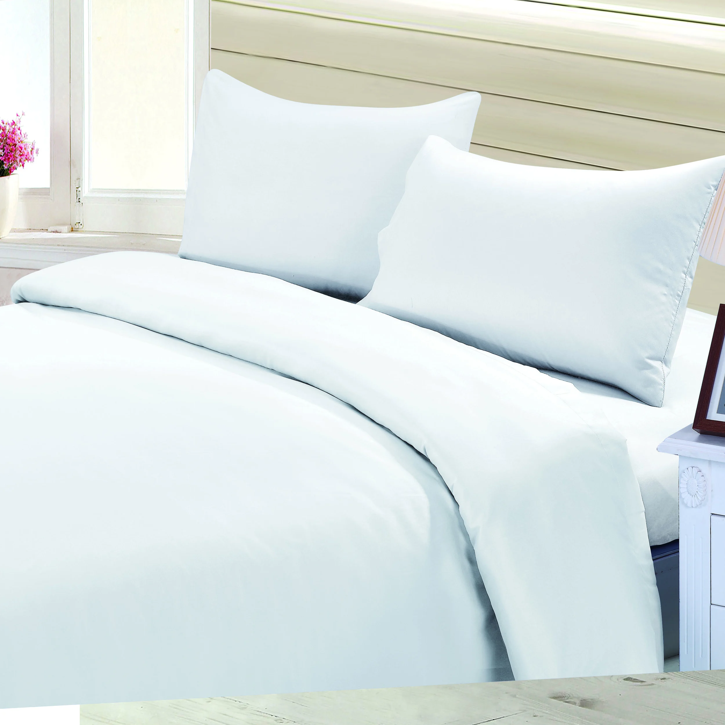 
 Комплект постельного белья из 100% микрофибры, 4 шт.  