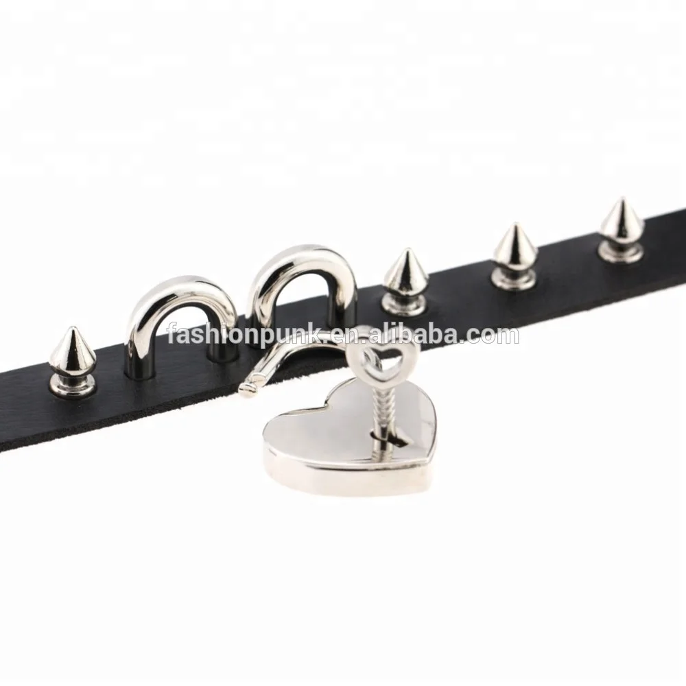 Punk Gothic Handmade Harajuku Safe Heart Choker Spikes Studded Rivet Lock Choker Collar Keys Pendant
