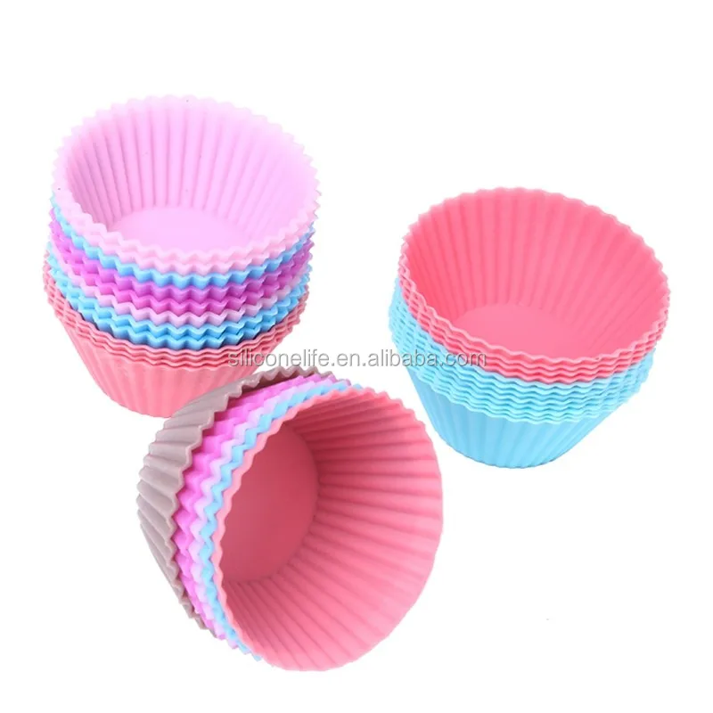 7cm Silicone Round Reusable Baking Cake Molds Jelly Mould Cupcake Maker Muffin Cup (Random Color)