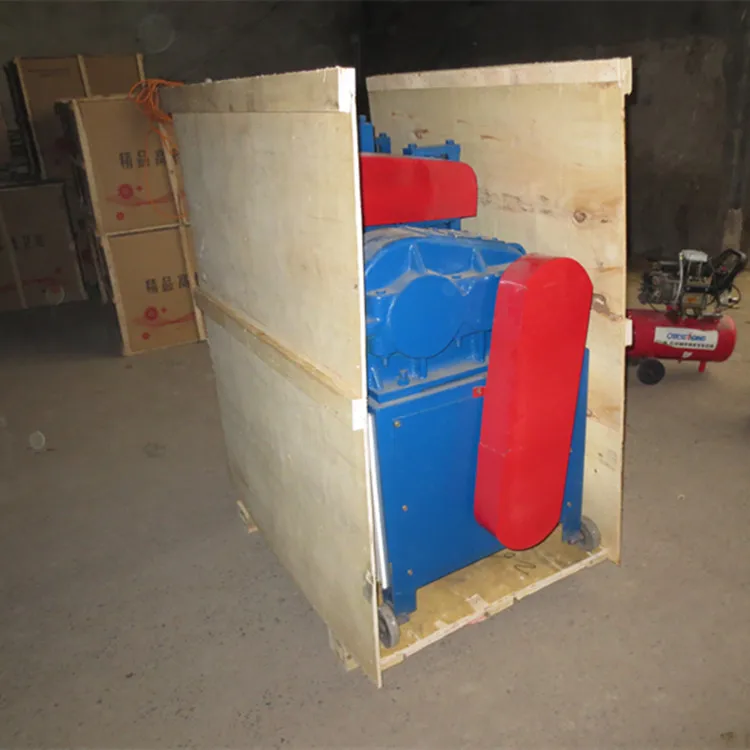 New type scrap rebar straightening and cutting machine