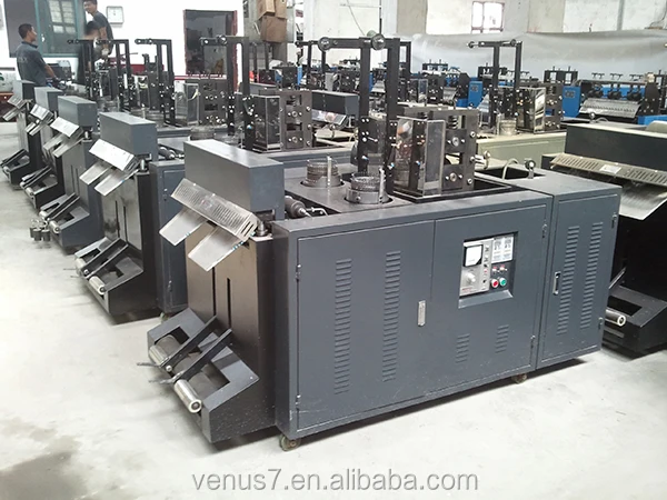 Full-automatic mesh scourer knitting machine