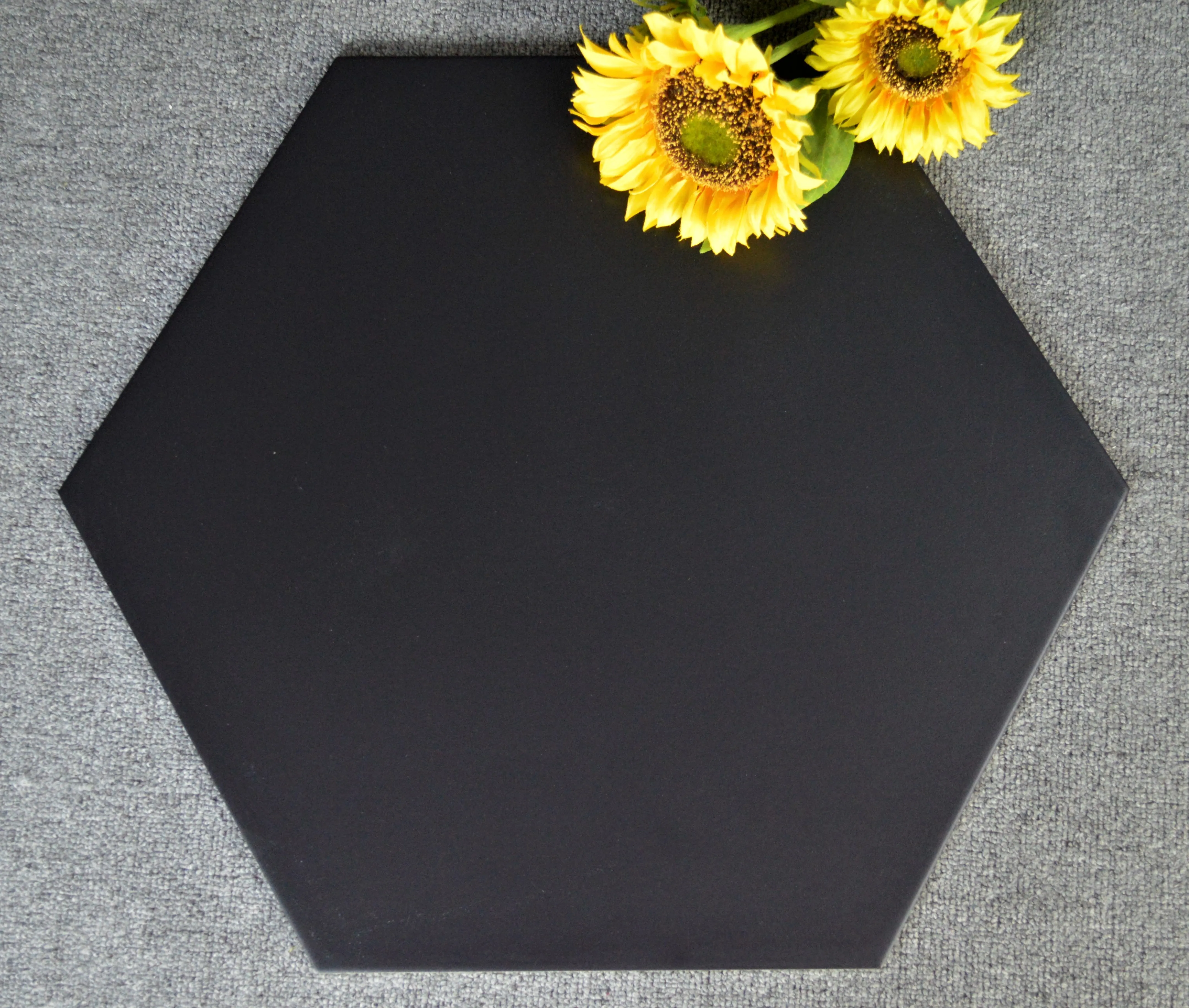 
LUSSO Ceramic royal 520x600mm Non-slip Black Color Firebrick Hexagon Porcellanato Home Floor Tile 