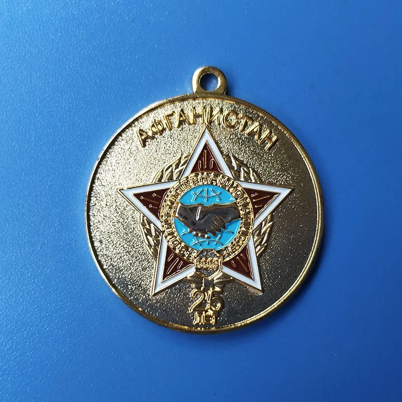 Promotional Hot Selling Custom Logo Gold Plated Star Design Badge Zinc-alloy Metal Badge with Butterfly Clutch