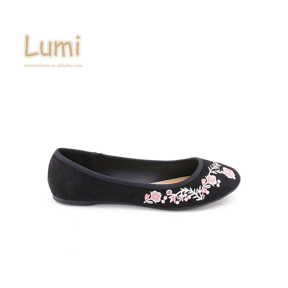 China Manufacturer Folk Style Embroidery Dance Shoe Ballet Flat Shoes