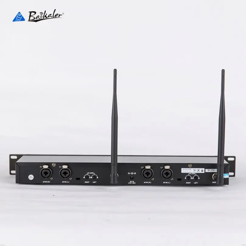 New model microphone studio stage  wireless in ear monitor