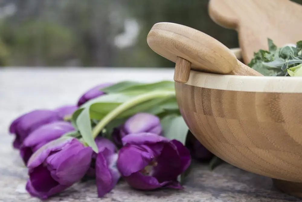 Пользовательские руки из бамбукового дерева для салата с ручками бамбуковый салатный сервер