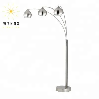 Трехсторонний светильник для пола