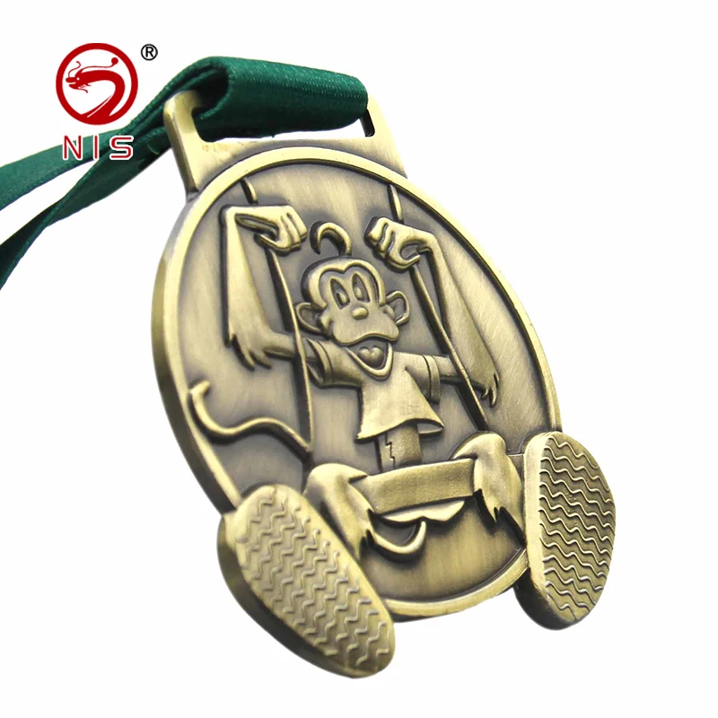 Объемная памятная медаль из античной меди на