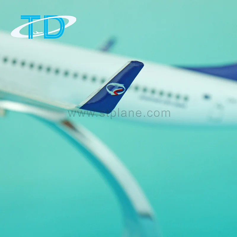 B737-800 1/100 Travel Service Airlines Gift Passenger Aircraft Model