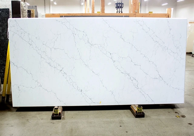 Popular Customized  White Quartz Stone  Kitchen Countertop  and  Vanty top