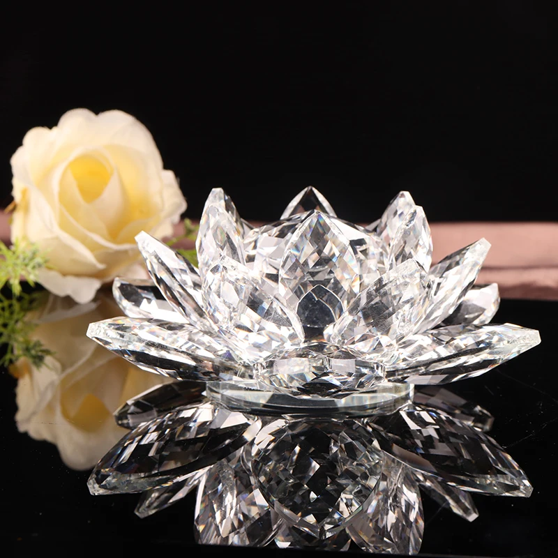 Beautiful crystal Lotus Artificial Flowers Heavy Industry carved high quality crystal glass for home decoration