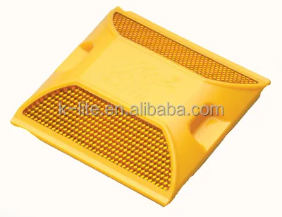 Epoxy glue filed road stud