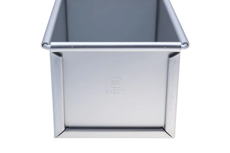 
Aluminium alloy toast box and lid 