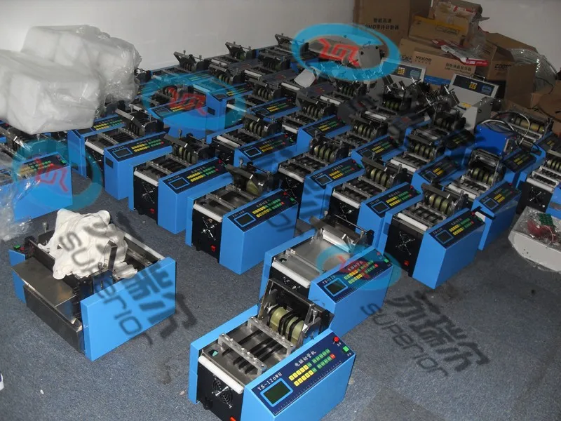 Automatic aluminum film cutting machine