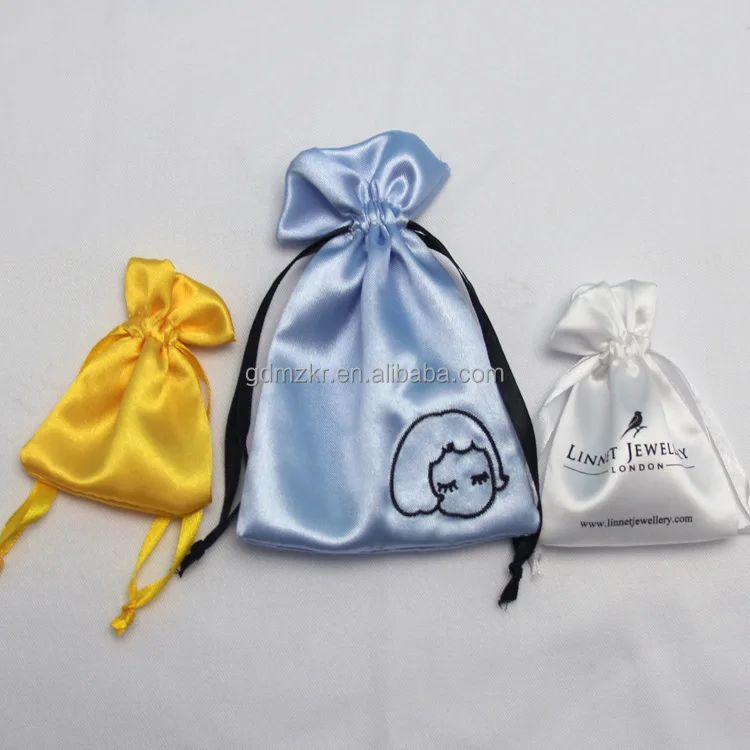 Небольшая атласная сумка на шнурке под заказ для ювелирных изделий/косметики