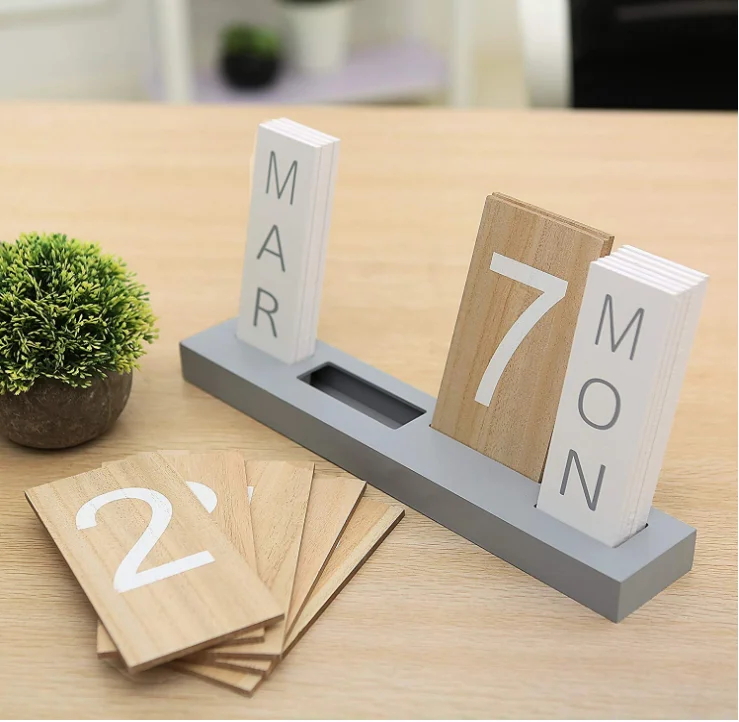 Vintage Wood Block Perpetual Desktop Calendar