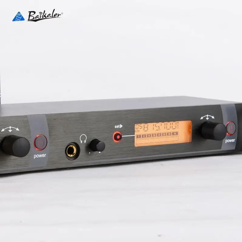 New model microphone studio stage  wireless in ear monitor