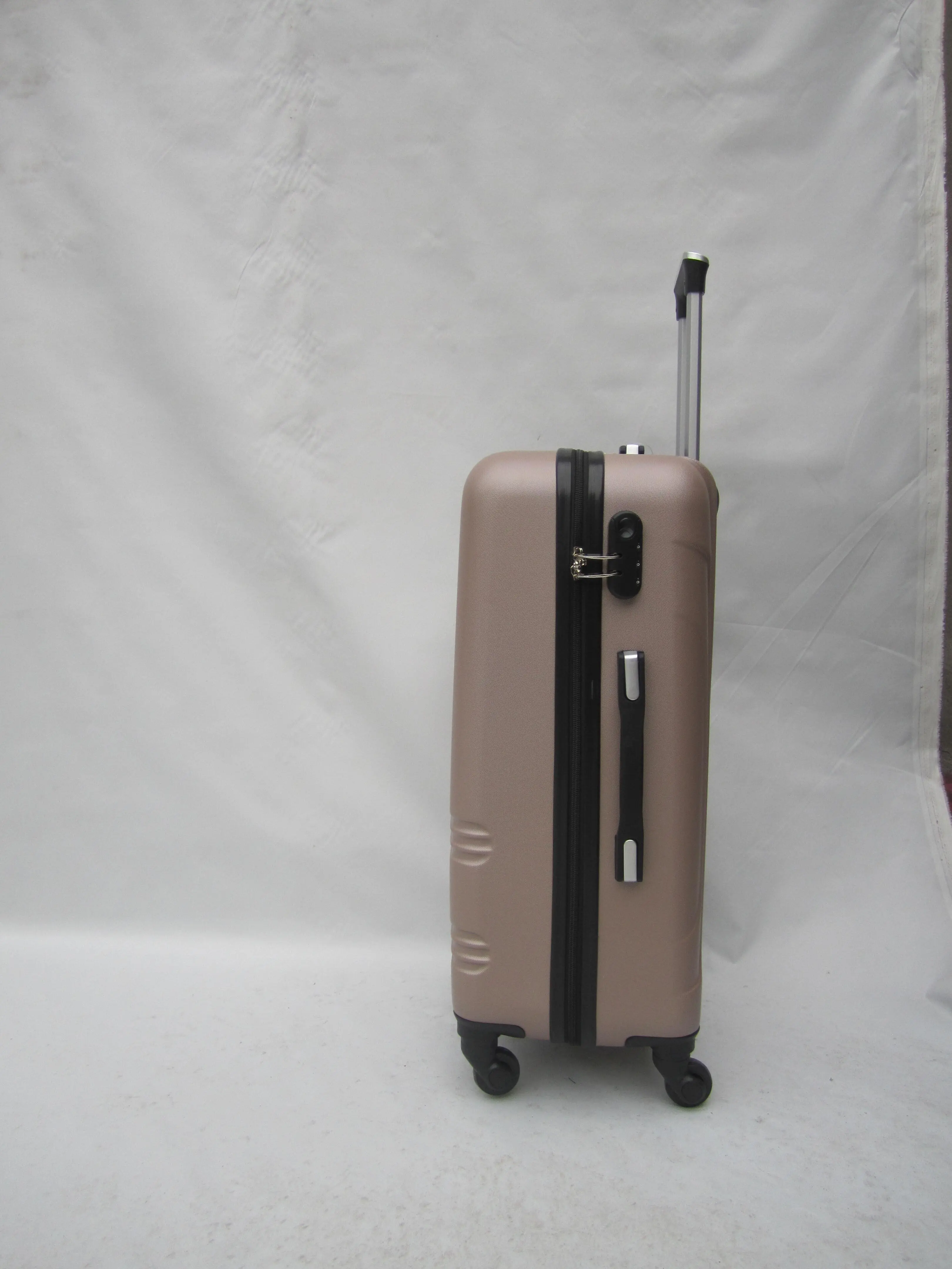 Ruiyang-luggage and case