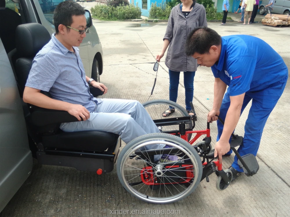 Luxury Leather Programmable Swivel Turning Lifting Car Seat  With Wheelchair For Disabled Handicapped People Loading 120KG