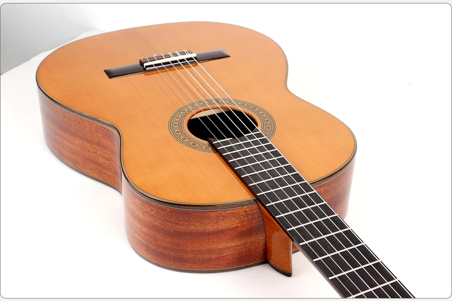Smiger Handmade Solid Cedar 39 inch professional classical guitar Ebony fretboard