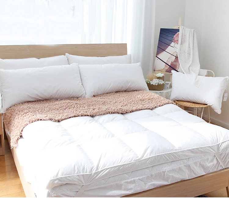 Double Layer Down Feather Bed Hotel Mattress Topper