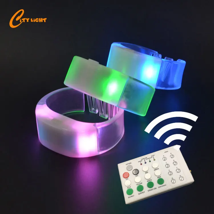 hot sale CR2032 battery replaceable silicone flashing radio control led wristband