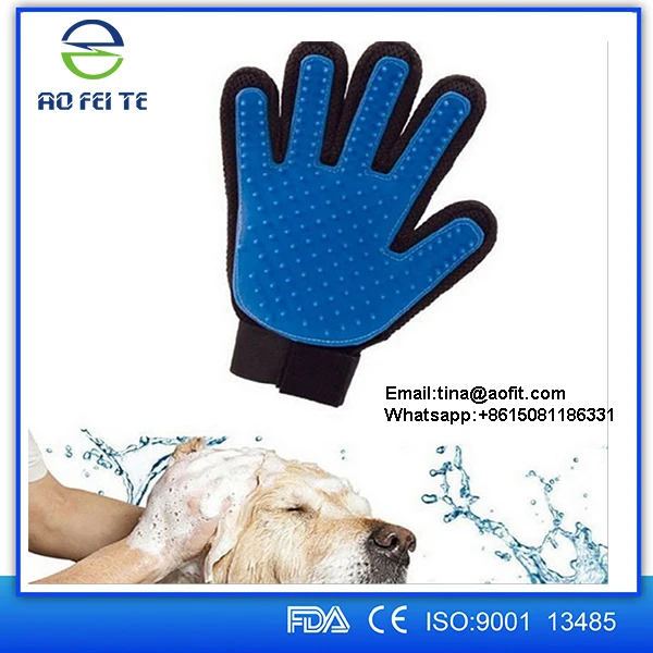 China Wholesale Five Finger Deshedding Glove Dog Grooming Brush Pet Grooming Glove